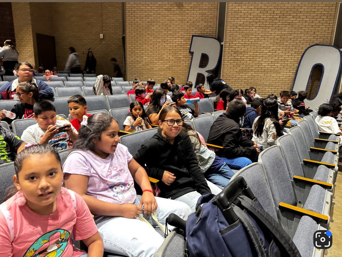 Pilar Dávila tweet media