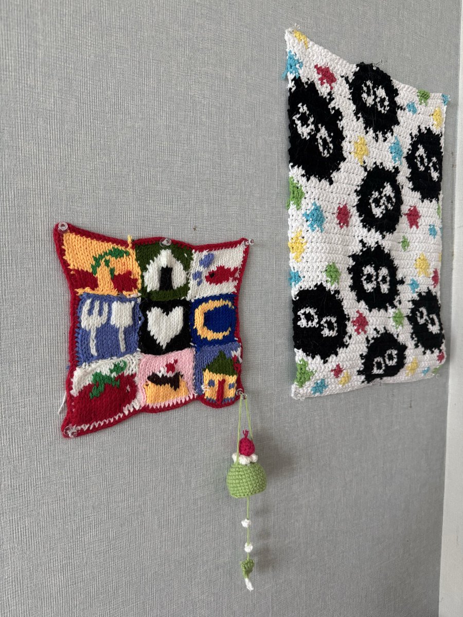 내가 제일 좋아하는 내 방 벽…😙😙