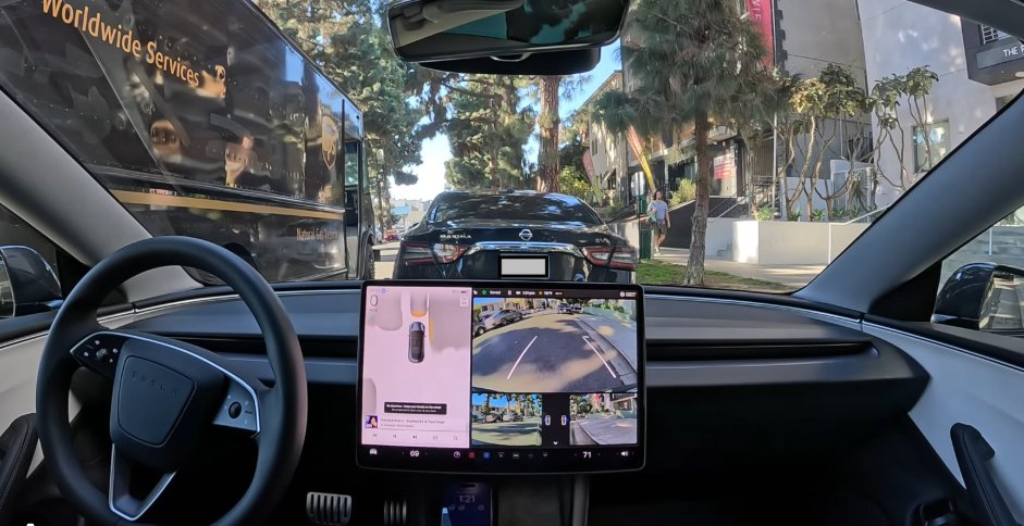 MightyTesla's tweet image. Underrated Fact:

Tesla maintains a single #FSD software stack across the world.

The same FSD 13.2.9 works in U.S, China and Australia.

Let that sink in!  #Unsupervised coming soon.