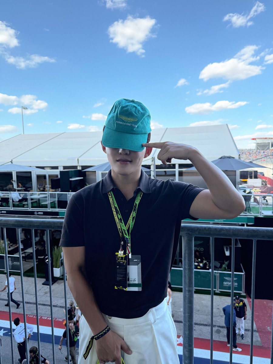 ︎︎︎︎ ︎ tweet media