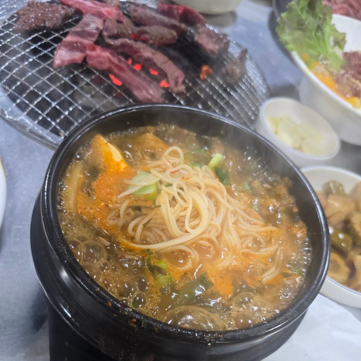 TheSevenPact's tweet photo. [10.19.2025] Yeseo Instagram Update 

얼박포 🫠🐶

(2/3)
 
#얼박포 #레몬색_바다 #beathe #healing #hungry #동해 https://t.co/S8qLZDrQMi