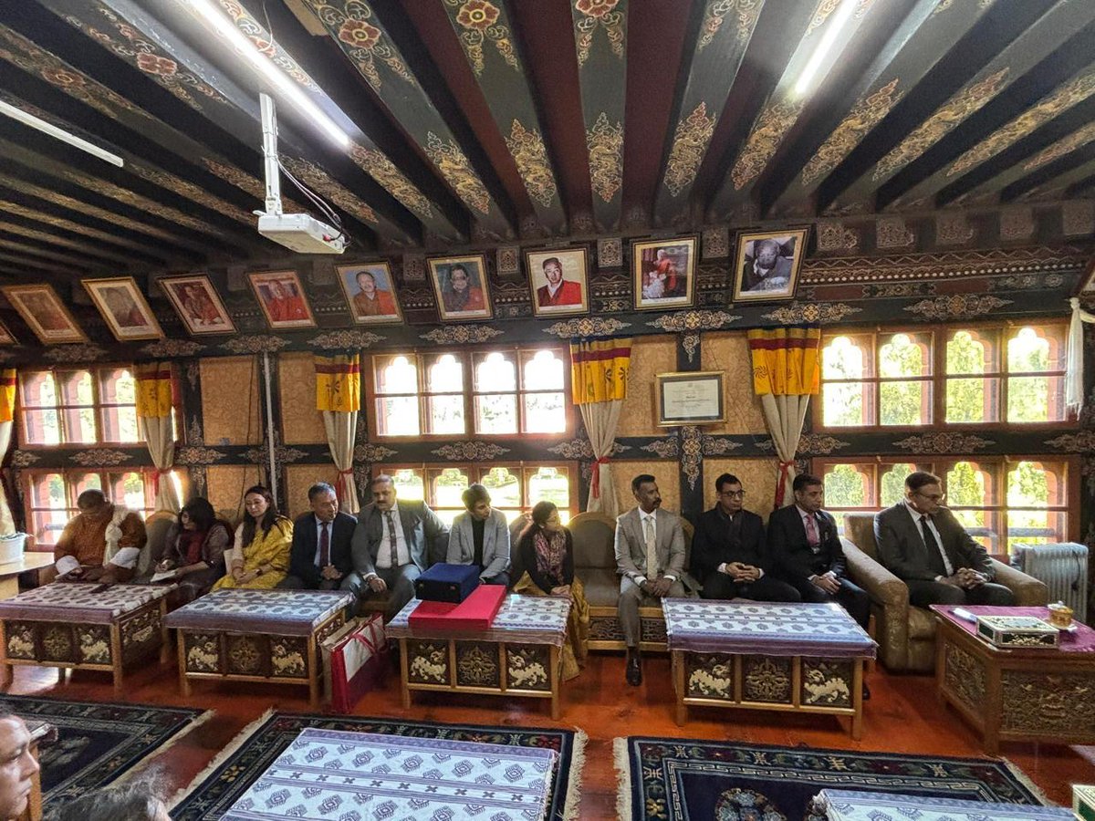 With the Hon'ble Home Minister of Bhutan, Dasho Lyonpo Tshering. The Indian delegation called on the Hon'ble Home Minister of Bhutan during the India-Bhutan Secretary Level Meeting on Border Management and Security in Thimphu on 16-17 October 2025.

#MHA #DOBM #MEAIndia #LPAI
