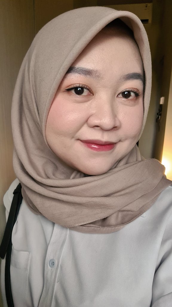 florahauna's tweet image. If you don't                          idc this ver of me
love me at my                   still love her tho