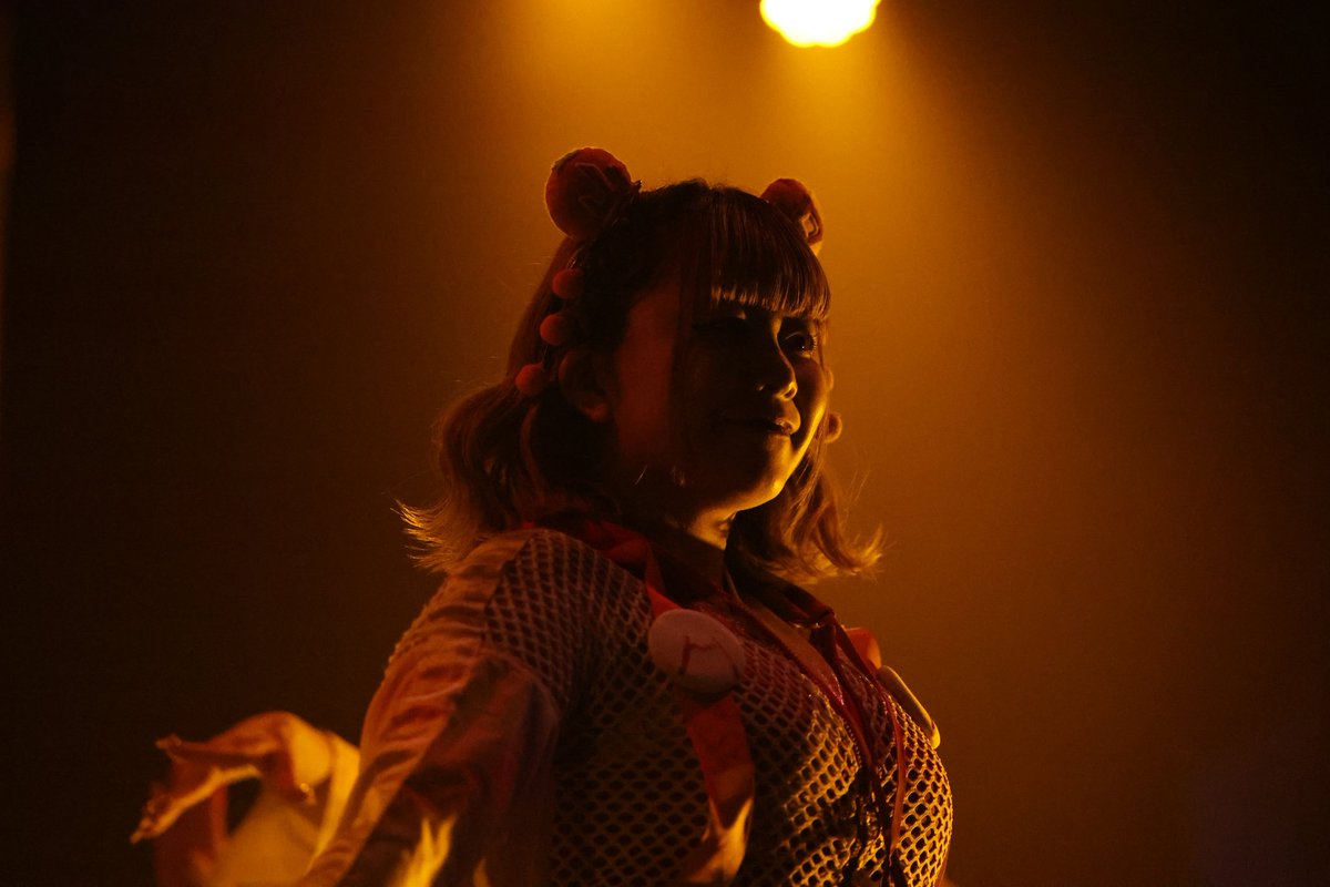 山口県周南市ライジングホール
とり天チャンポン定食ツアー2025 
山口編
#藤崎ふみ さん
元気をいただいております。
#BANZAIJAPAN
#ライブでバンザイ
スタンバってるところに後ろから照明があたる感じが大好きです。