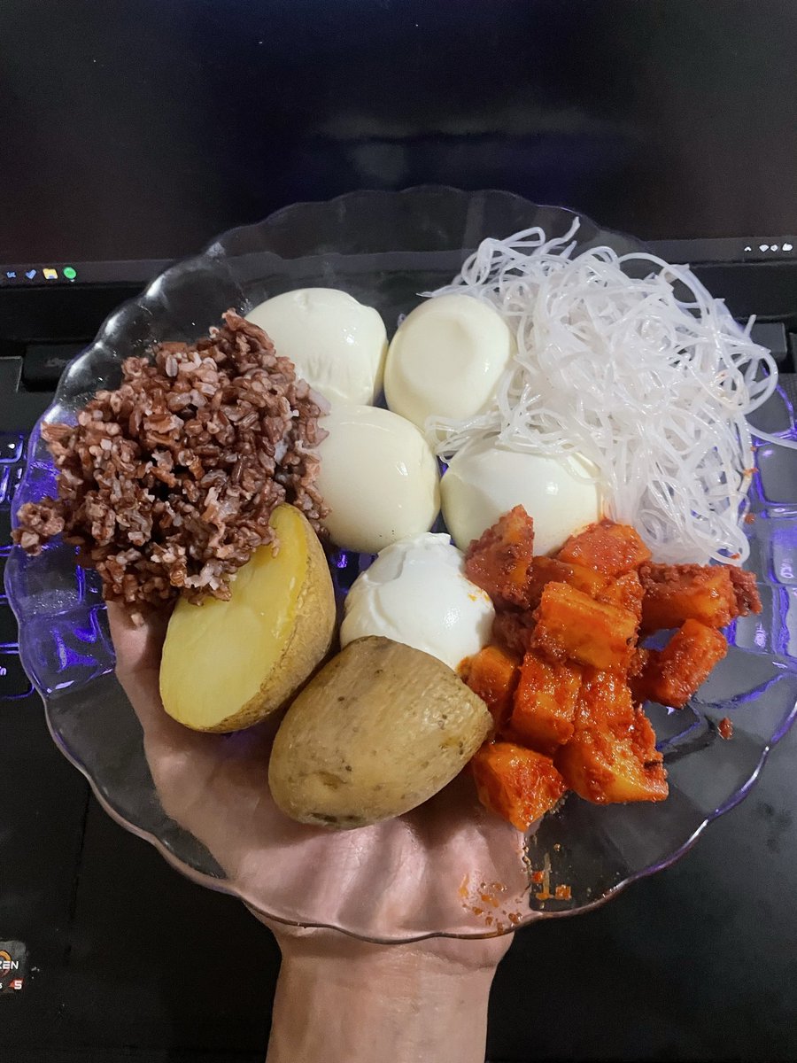 Aappaayipyip's tweet image. Kompilasi pakannn ternak