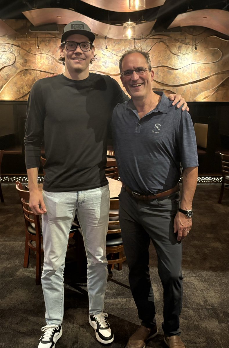 RidertownUSA's tweet image. Great to see the Francis family back in Ridertown. All the best to Franny and the Francis family.  Once a Rider, Always a Rider!  #WillPower #anaheimducks