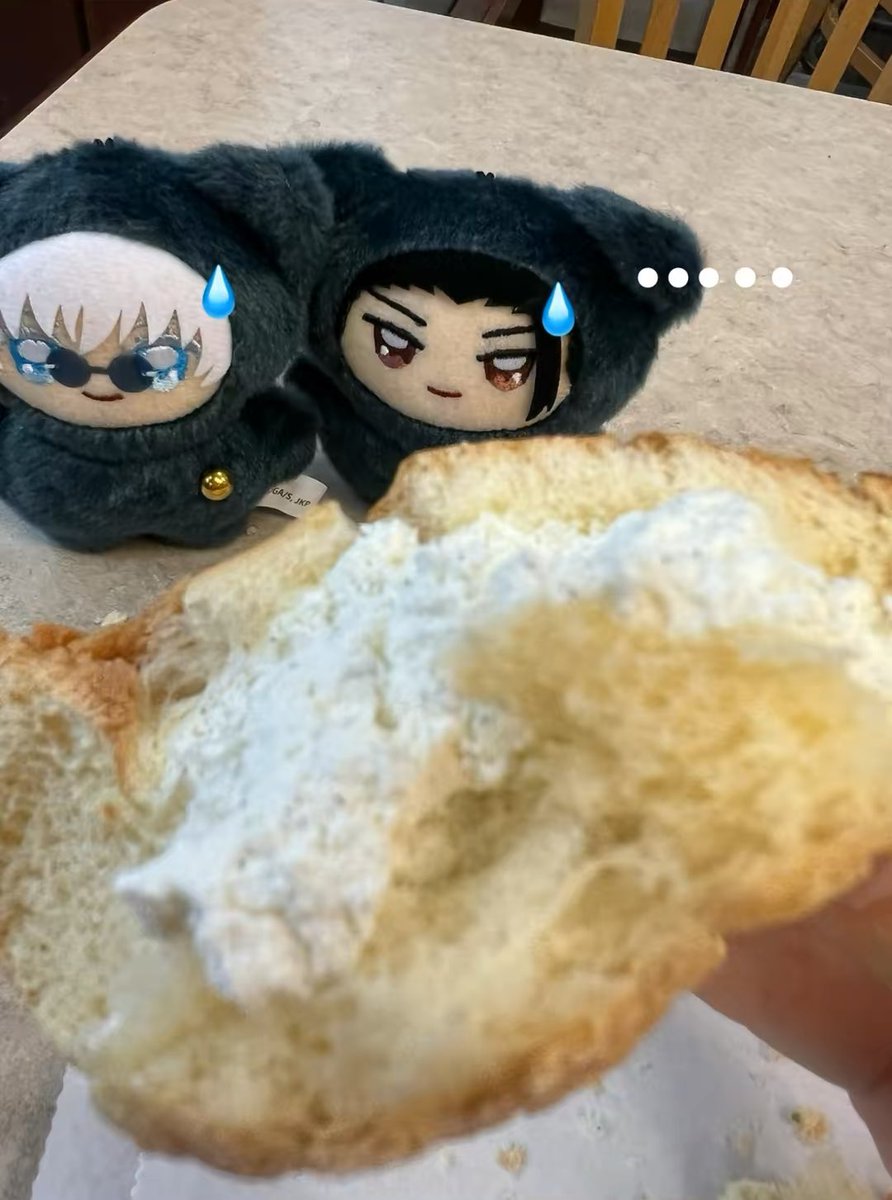 im4n4gego's tweet photo. I’m gonna leave my dessert here really quick …I really hope nobody eats itttt… #gego #夏五 #chimikemo https://t.co/TbyWLJi0Ah