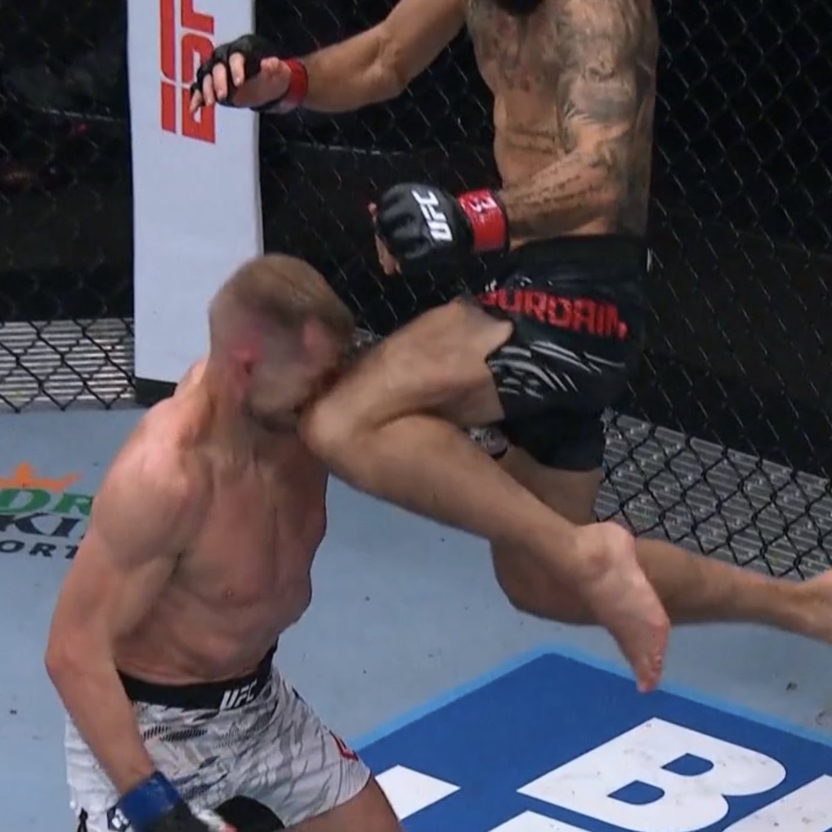 Air Jourdain #UFCVancouver