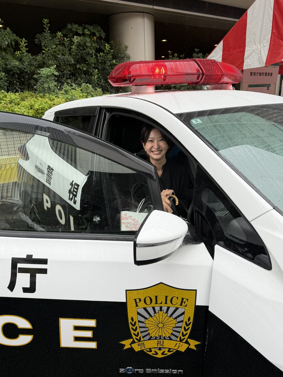 🚨逆襲のサオリ🚨
さとうさおり氏（東京都議会議員、公認会計士）は、2025年10月頃に週刊文春（文藝春秋）から経歴詐称疑惑の取材を受け、これを「脅迫まがい」と批判するYouTubeライブ配信を行いました。