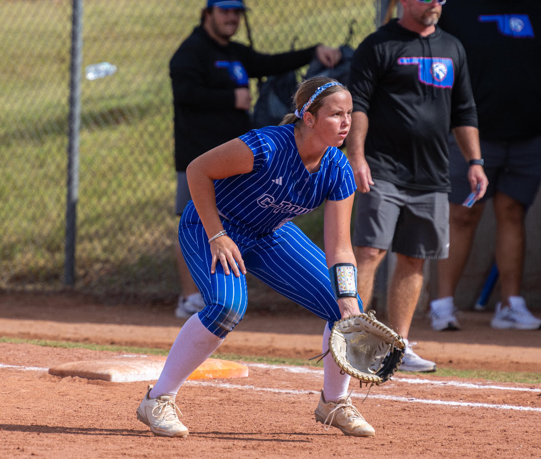 MHS adds another in in the bottom of the third 4-2 after three innings of the 6A Final.