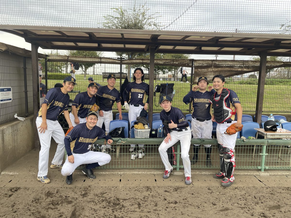 2025/10/19 綾瀬第二球場
市大会Bリーグ
vs湘南ファイターズ
3-3 同点

今年最終戦でした✨
最終回に2点追い上げるも一歩届かず
打線のつながりが課題ですね

練習試合や助っ人はぜひお声がけください

綾瀬市の皆さん、お世話になりました！