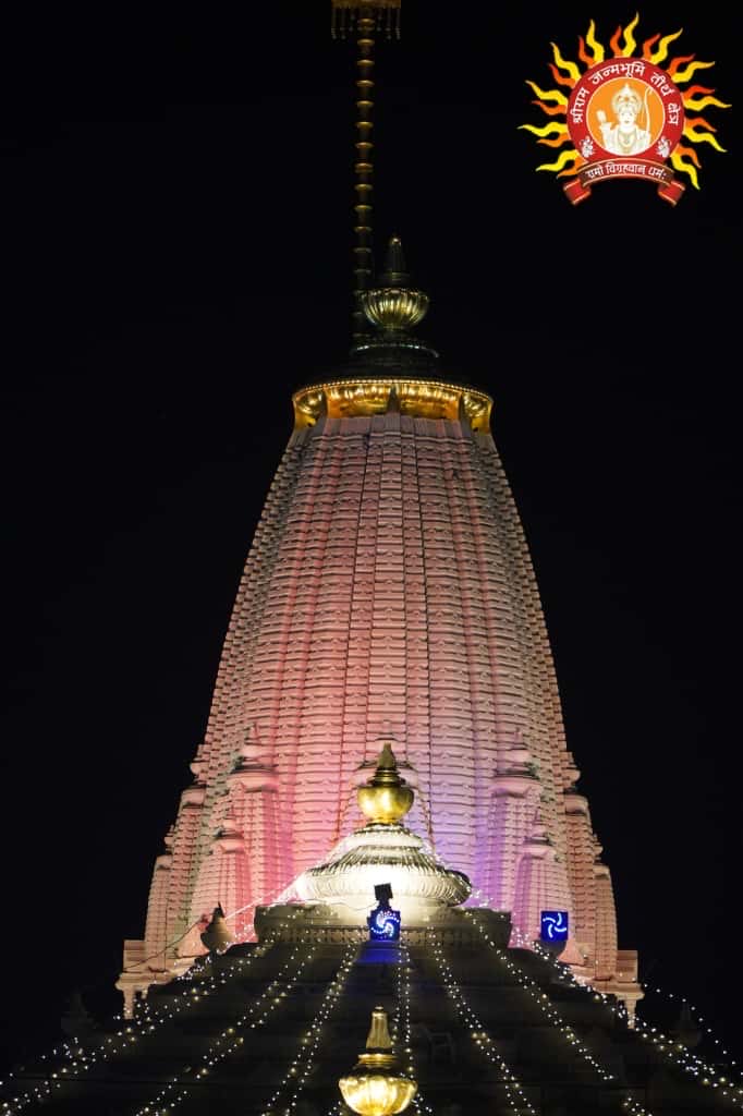 ShriRamTeerth's tweet image. दीपावली पर सुंदर प्रकाश मालिका से जगमगाता श्री राम जन्मभूमि मंदिर
On Diwali, the Shri Ram Janmabhoomi Temple glows beautifully with a magnificent garland of lights.