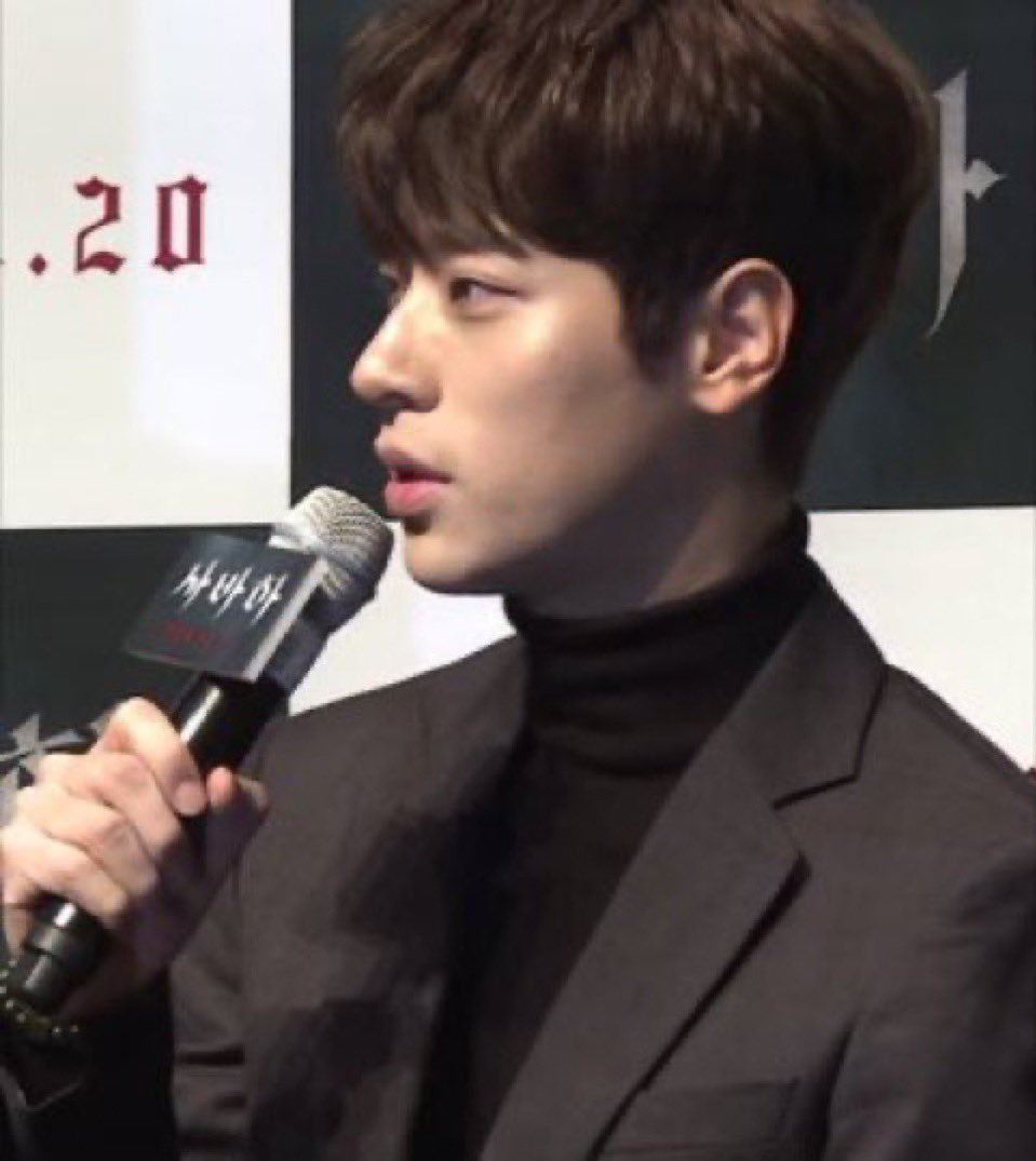 oxuien's tweet photo. 내가 사랑하는 박정민 옆프로디테 사진 두 개 꼽자면 당연코 이거 https://t.co/RsY7JP1j23
