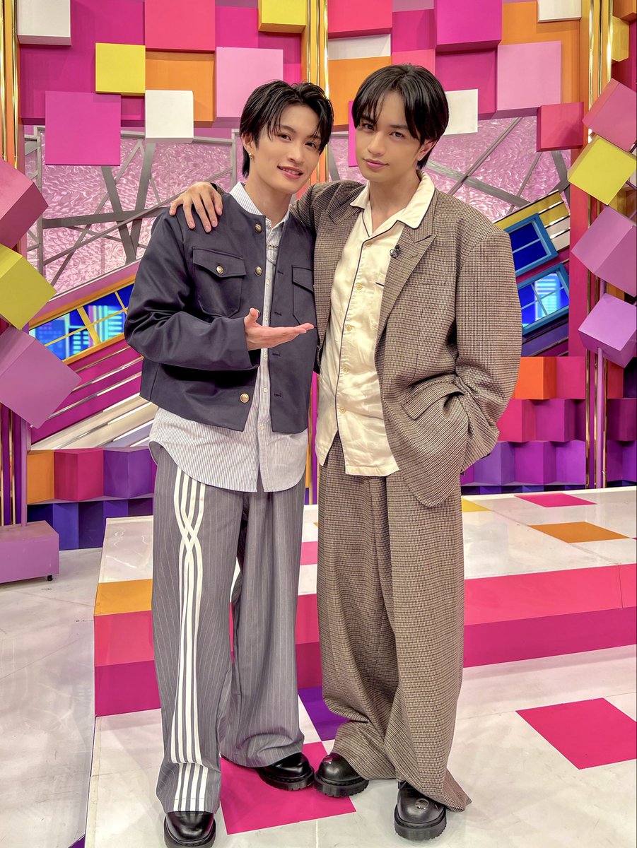 今夜22:15から放送の
『 #日曜日の初耳学 』にスタジオゲストとして
#那須雄登 が出演します🌙💙

異色のインタビューにパワーワード連発で感服…⁉︎😳

#中島健人 さんとのツーショットをお届け✨📸✨
ぜひ、ご覧ください👀⭐️

#ACEes