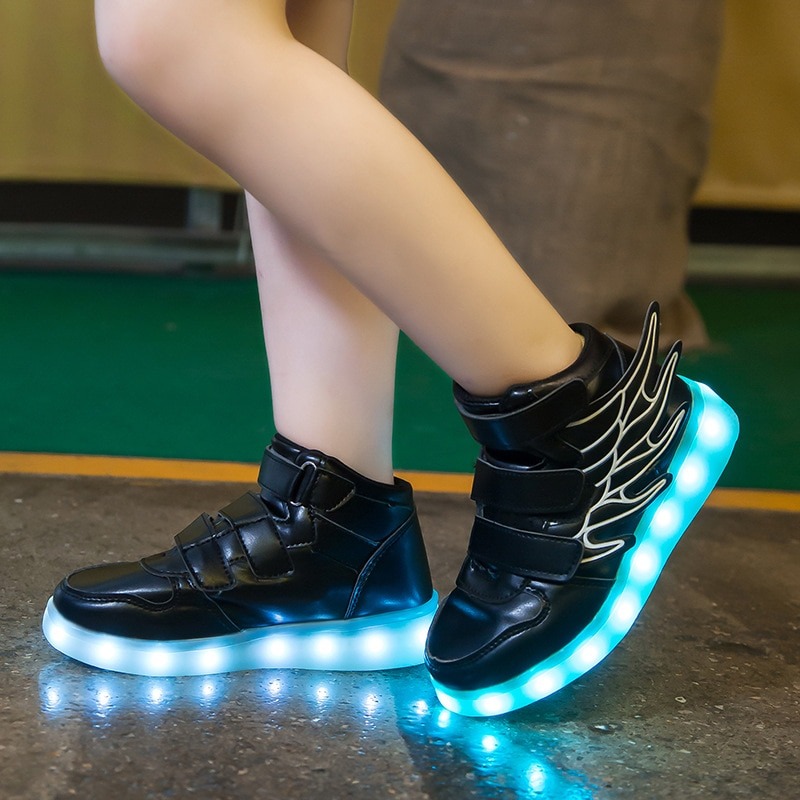 UnicunShop's tweet photo. Get ready to light up the night! ✨ Our Kids' LED Light Up Shoes are here and they're TRON-tastic! 😎 These comfy kicks will make your little one the coolest kid on the block. https://t.co/i4ygd4q1LP #KidsShoes #LightUpShoes #TechGifts https://t.co/eoy6P85FMA