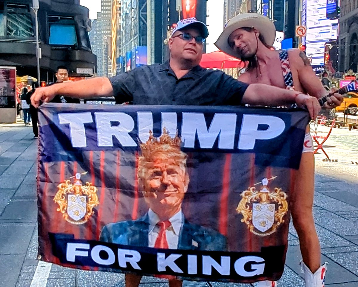 dioncini's tweet photo. @jbismay1 @ScottSaxman1 @tjallgood Inspiration for the flag https://t.co/ApkjxTRm6w