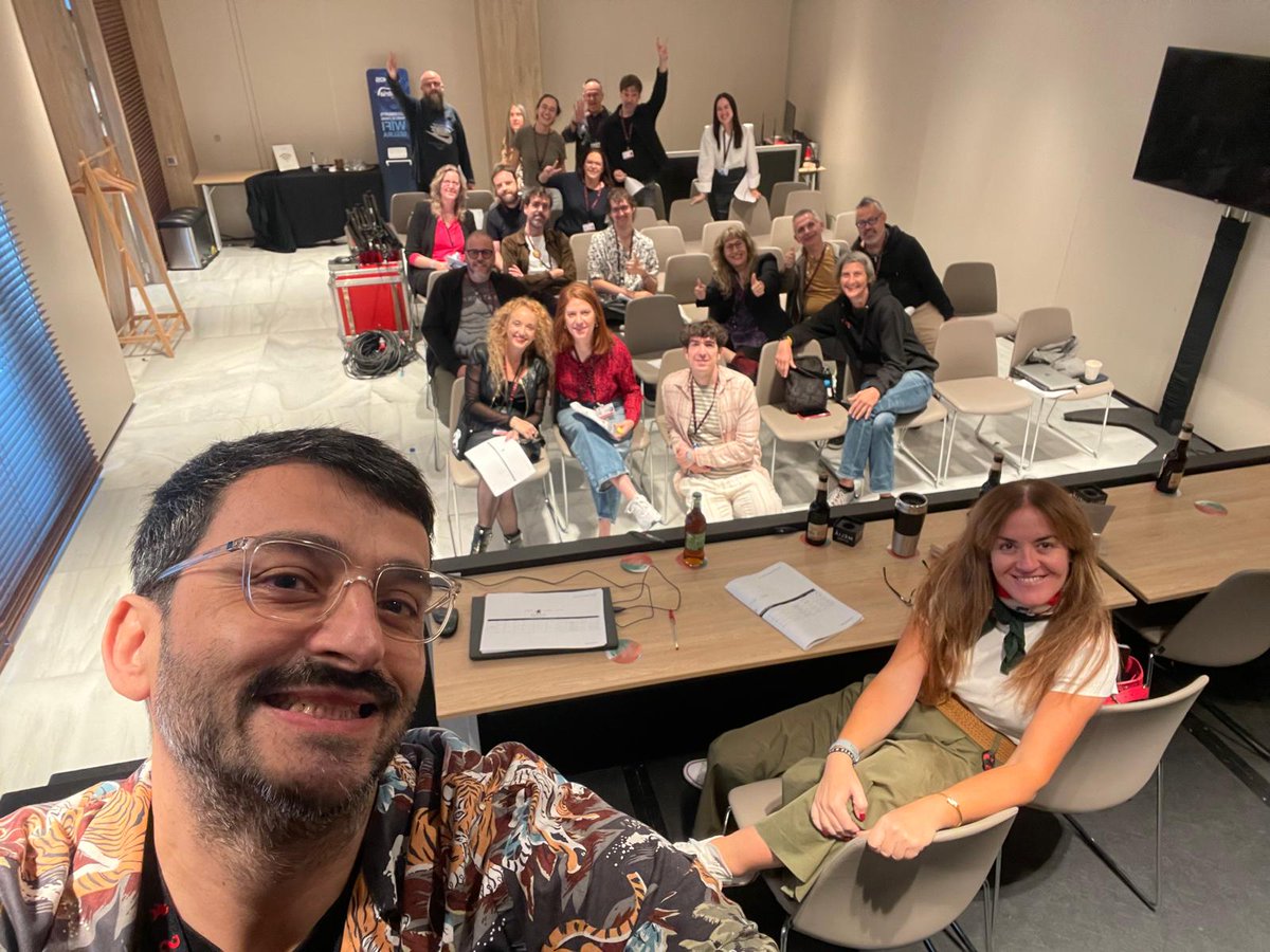 CineAsia Online tweet media