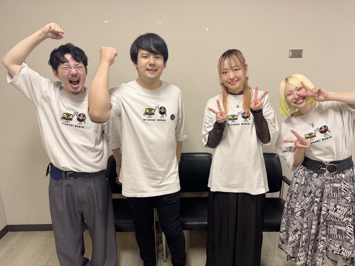 mizukki_niii's tweet photo. 今日は法政大学多摩祭におとラジBandで
出演してきました☺️🔥
観て頂けたみなさま
ありがとうございました！！🙇🏼‍♀️

終わってからチャッキーさんと
多摩祭を満喫しちゃいました❤️‍🔥

12/23にはおとラジ 2nd LIVE が
横浜1000CLUBでありますので
ぜひに🤲！！
https://t.co/5rVjofcG4v

#おとラジ　#ドラム https://t.co/djx7RSFjCv