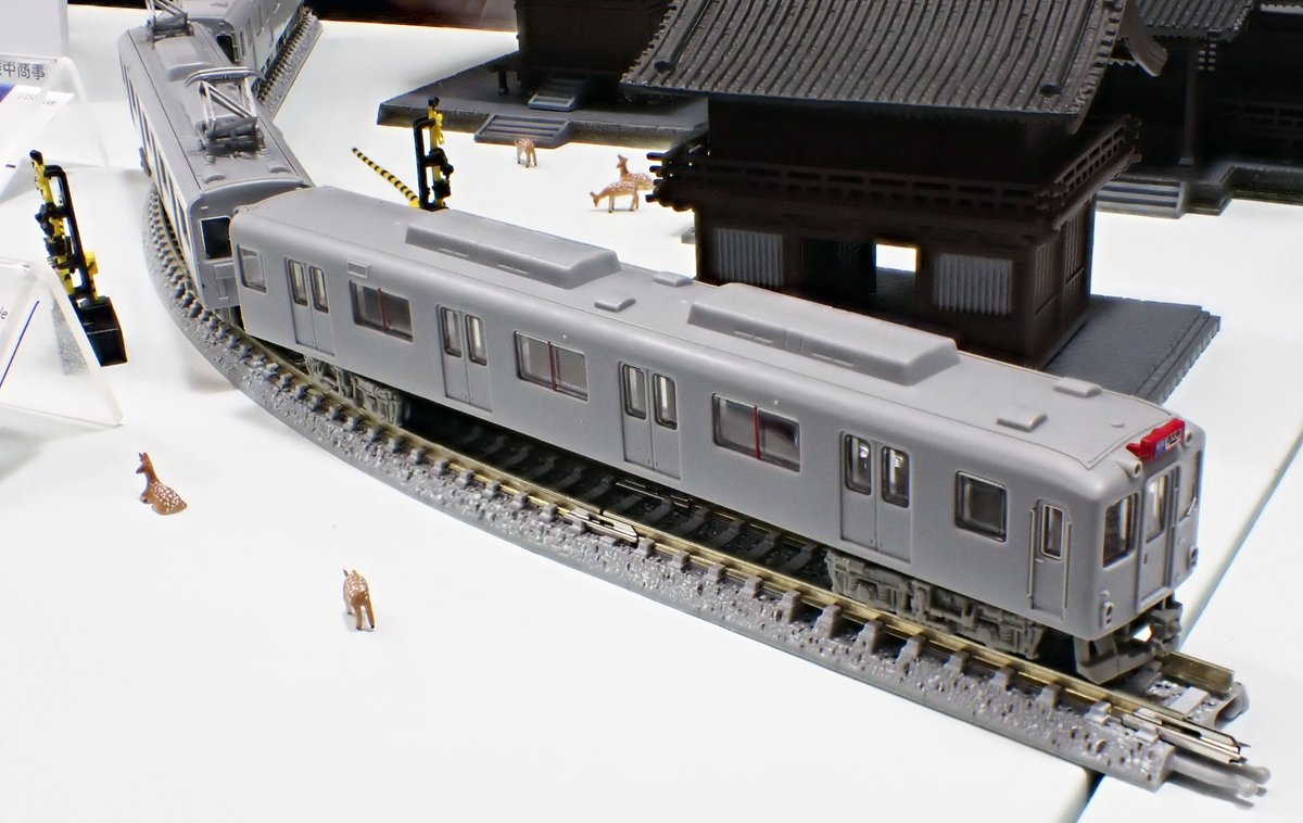 【鉄コレ】全日本模型ホビーショー 試作品 66

■(N) 鉄道コレクション 近鉄8000系（初期車）
ー2026年2月発売
ー製品情報はこちら→（mokeitetsu.com/tomytec/tetsuc…）

・画像の車両は「初期車•新塗装•裾帯あり•4両セット」

#全日本模型ホビーショー　#鉄コレ　#鉄道コレクション