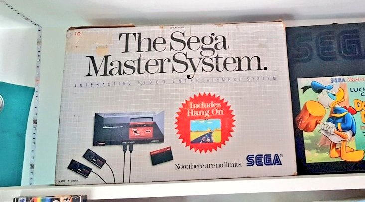 8BitBoyUK's tweet image. The Sega Master System will celebrate its 40th Anniversary tomorrow. 

Here&apos;s my original childhood console 😎

#Sega #MasterSystem 
#SegaMasterSystem