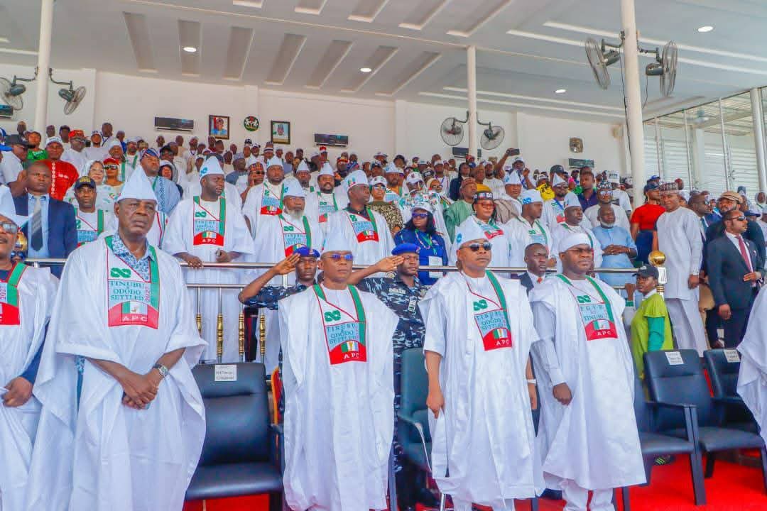 StreetElite2's tweet photo. In the league of politic in Nigerian.  Despite APC Is leading the political league  with wide gap, yet they're afraid of the masses. 

In kogi state the Governor have not finish 1st half of the match, his already rigging second half. 
@ParallelFacts 
@officialABAT 
@ARISEtv https://t.co/NGv2N7DEtT