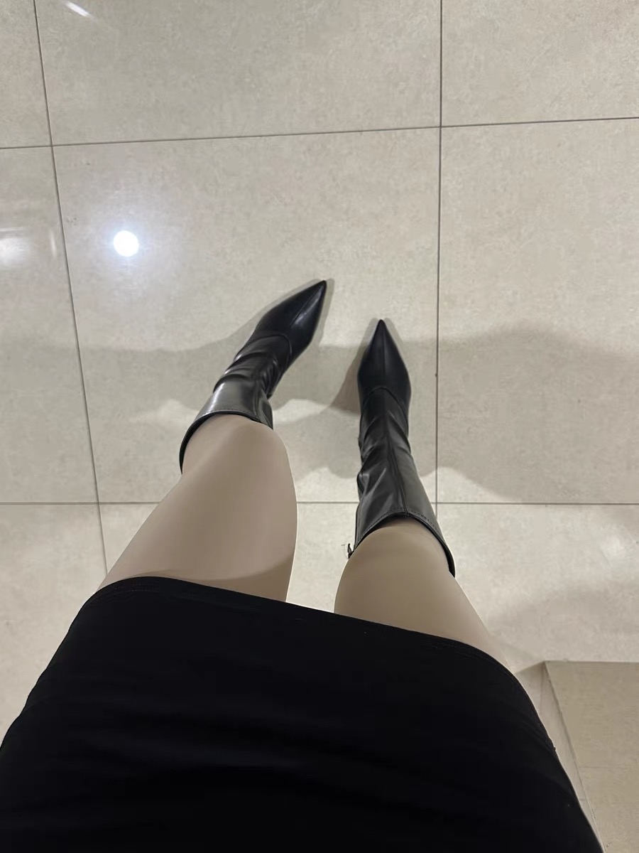 可以把长筒靴穿起来了 https://t.co/nEbWHEHj9d