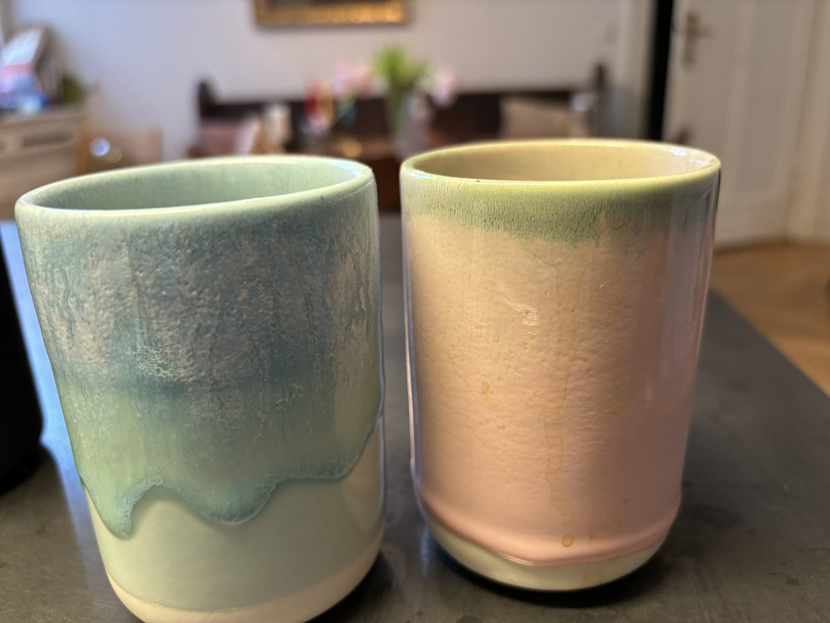 „Derzeit geht medial alles unter, was nicht Krise und Katastrophe ist…99,9% der Menschen mögen einen netten, normalen Tag verlebt haben – sollten sie den Fernseher anschalten oder im Netz etwas lesen, werden sie davon nichts wiederfinden.“

Eccolo! Kaffee!