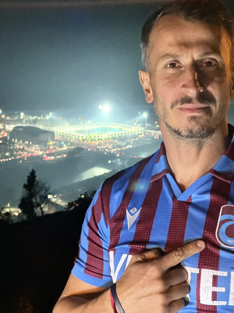 rider_61's tweet photo. @Trabzonspor ♥️💙 https://t.co/LLA9ktOeg3