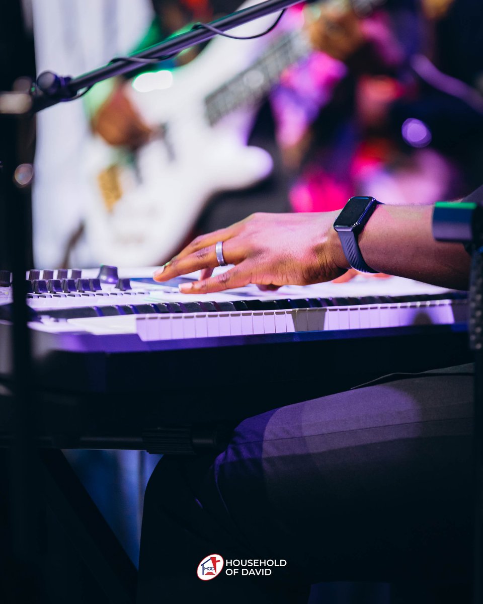 HODChurchNG's tweet image. Oh, to give praises to the King! For who He is, and for all He continues to do.

This is our utmost pleasure. 🙌🏽

#HouseholdofDavid #ThingsOfTheSpirit #FirstService