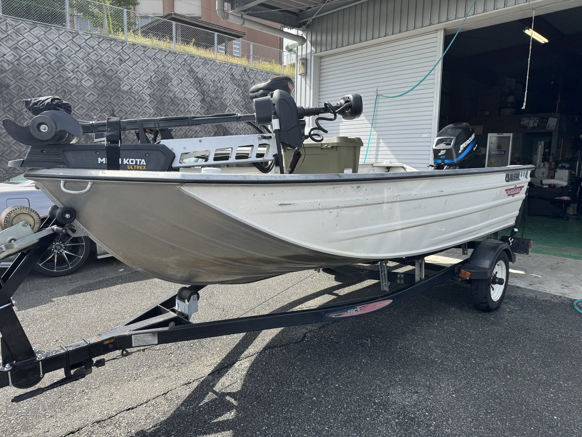中古ボート情報です！ 税込み145万円 名義変更は別途。 船体