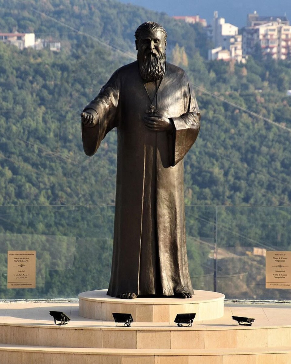 🌲 - 🇻🇦🇱🇧 A historic religious event took place today at the Vatican, where Blessed Ignatius Maloyan, the martyred Armenian Catholic bishop of Mardin, was canonized as a saint.