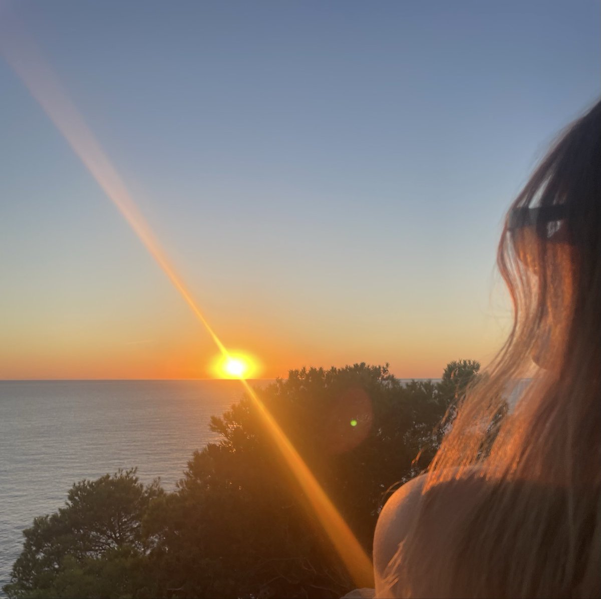 cloud9607's tweet image. view sponsored by @travalacom givebacks 🌅 @AVAFoundation #crypto #ibiza