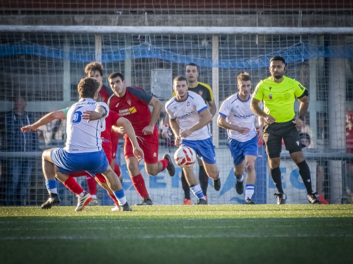 🗞️ 𝙋𝙖𝙘𝙩𝙤 𝙙𝙚 𝙣𝙤 𝙖𝙜𝙧𝙚𝙨𝙞ó𝙣 𝙚𝙣 𝙀𝙧𝙧𝙞𝙥𝙖𝙜𝙖ñ𝙖 | (𝟎-𝟎)

𝘉𝘶𝘳𝘭𝘢𝘥𝘦𝘴 𝘺 𝘌𝘳𝘳𝘪𝘣𝘦𝘳𝘳𝘪 𝘧𝘪𝘳𝘮𝘢𝘯 𝘭𝘢𝘴 𝘵𝘢𝘣𝘭𝘢𝘴 𝘦𝘯 𝘶𝘯 𝘪𝘯𝘴𝘶𝘭𝘴𝘰 𝘱𝘢𝘳𝘵𝘪𝘥𝘰.

📎 facebook.com/share/p/1CJho3…

#Autonómica ⚪️🔷️