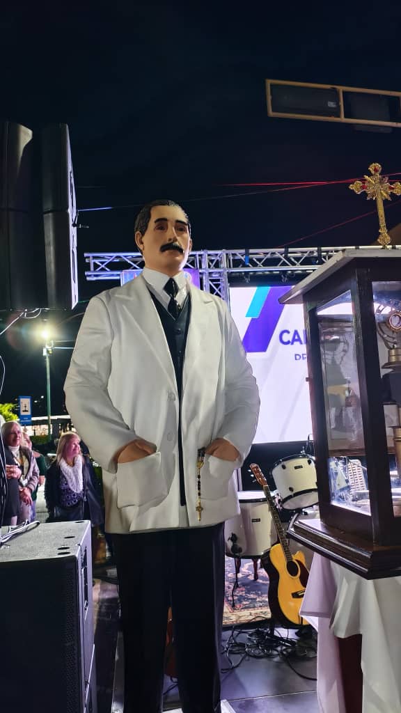 Que se pudra Dayana Mendoza. San José Gregorio Hernández estará con nosotros mañana.