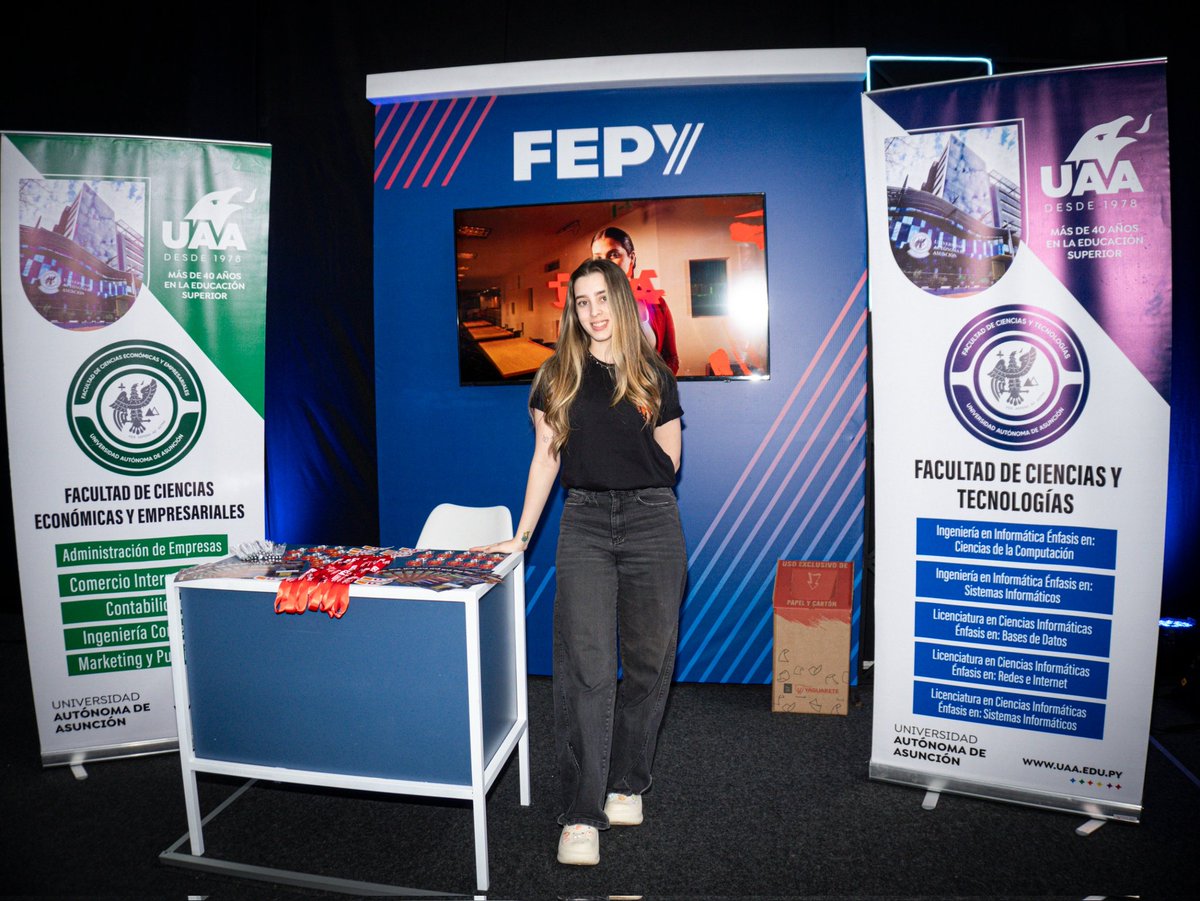 FEPY_paraguay's tweet image. 🔝“FEPY LAB fue una oportunidad para que los jóvenes se acerquen al mundo universitario desde una experiencia vivencial, accesible y alineada a los desafíos del futuro”, destacó Lorena Méndez, directora de Relaciones Públicas de FEPY. 💫

#FEPY2025 #UIP #COP #Eventos #FEPYLab