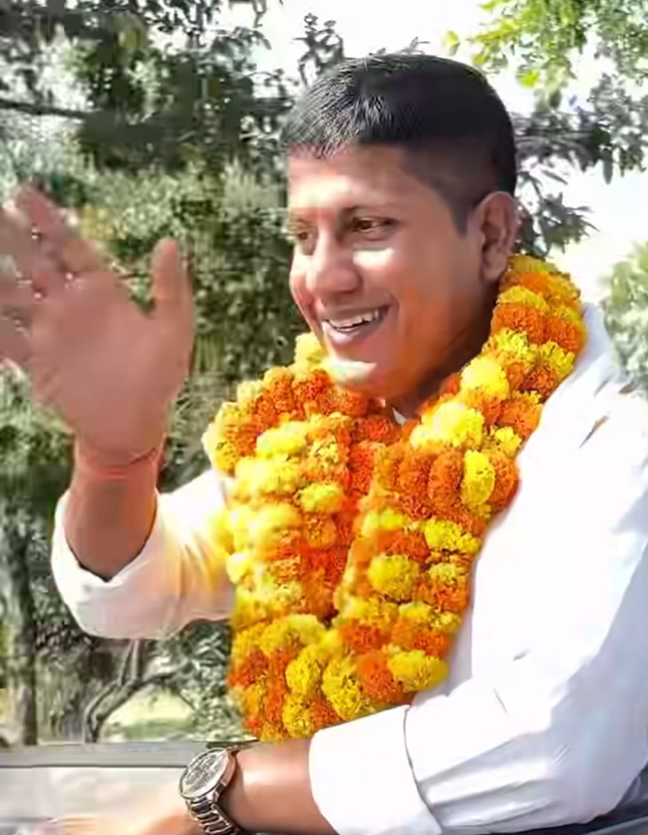 महनार विधानसभा से निर्दलीय प्रत्याशी गणित के मशहूर शिक्षक विपिन सर (मुखिया जी) चुनावी मैदान में हैं। मैं व्यक्तिगत रूप से चाहता हूं कि विपिन सर चुनाव जीतें।
<a href="/MastiMaths/">Maths Masti By Vipin Sir</a>