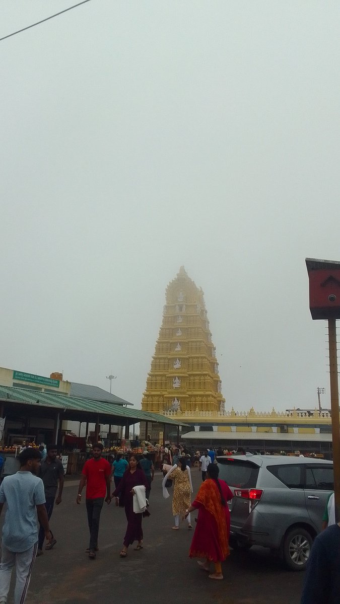Prashanth_AP_'s tweet image. Started my day with a climb to Chamundi Hill ⛰️ The view and vibe made it worth every step!
1000 steps ⛰️ | 19 min 40 sec ⏱️ | Early morning motivation done ✅