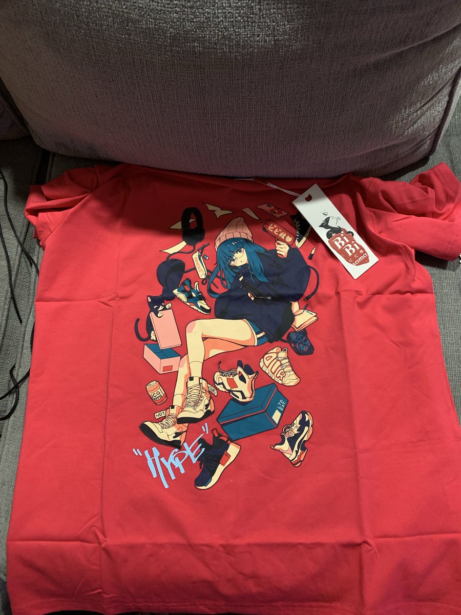 RazzerVT's tweet photo. Just little goodies from twitch con! ❤️ https://t.co/QtUYUOb36u