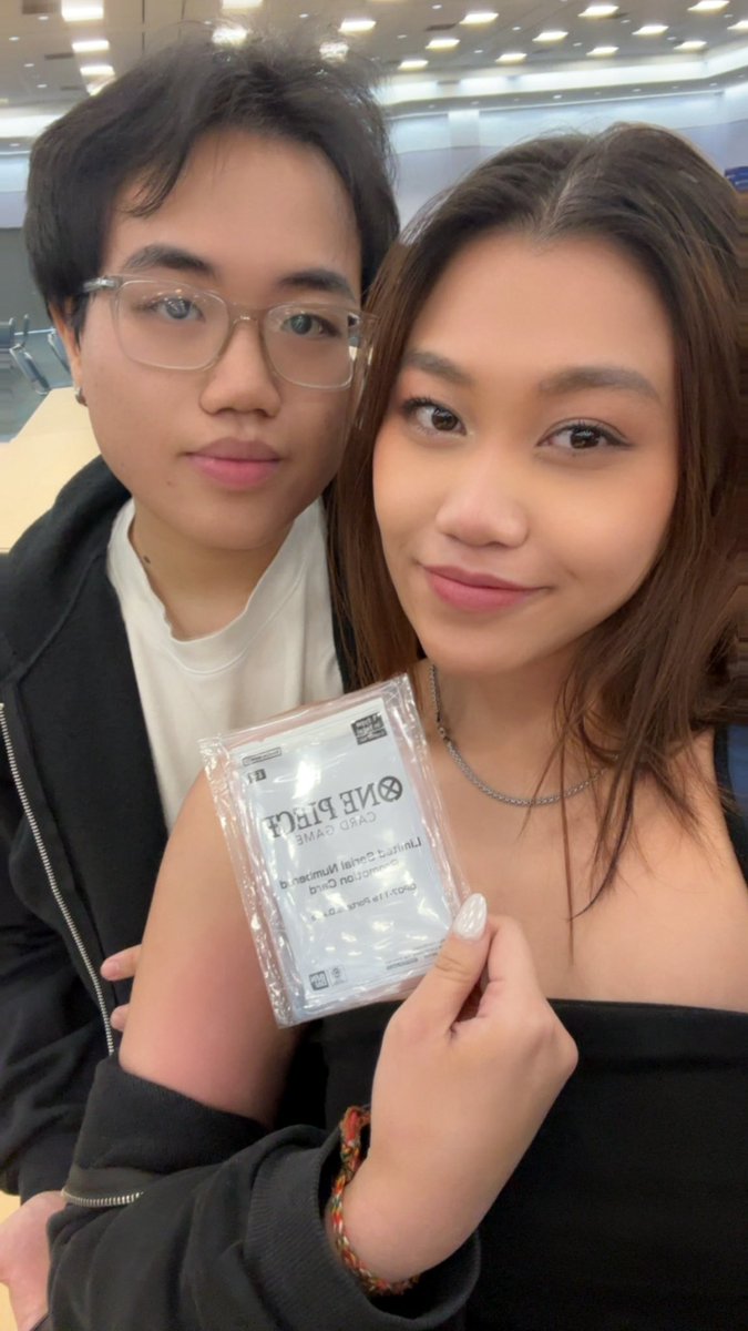 Kyllval's tweet image. 3rd at the LA Regionals on my girlfwiend’s bday :D

Grateful to my friends and shoutout to my sponsors!
@ProjectCCG
@CARDWAREtcg 
@getcollectrapp 
@pvramidgaming