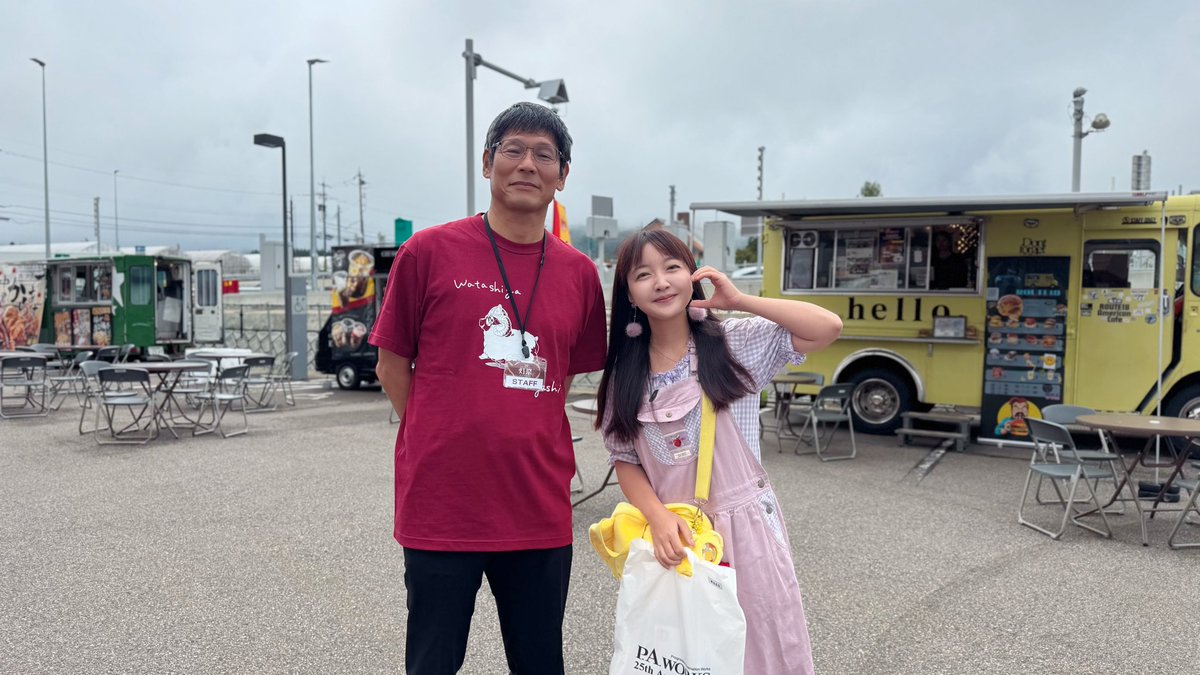 pandanekooo's tweet photo. 東京からドライブで約6時間！
https://t.co/kNI16vQTcB富山本社の記念イベント『灯祭 －ランタンサイ－』に無事到着しました✨
そしてなんと…堀川社長とツーショットも撮れました📸！
たくさんの素敵なアニメ聖地を生み出してくれたPA作品の数々、本当にありがとうございます！
25周年おめでとう！ https://t.co/LNPgt4CYVU