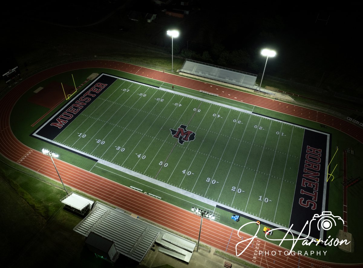 jlhtech1980's tweet photo. Please DM for aerial pics of your stadium, these Friday night lights are going strong #Dronepilot #FAAPT107 #DJI #stadiumlights #texashighschoolfootball.  I am insured and licensed for all your aerial drone work needs. https://t.co/1DYewZk9YC