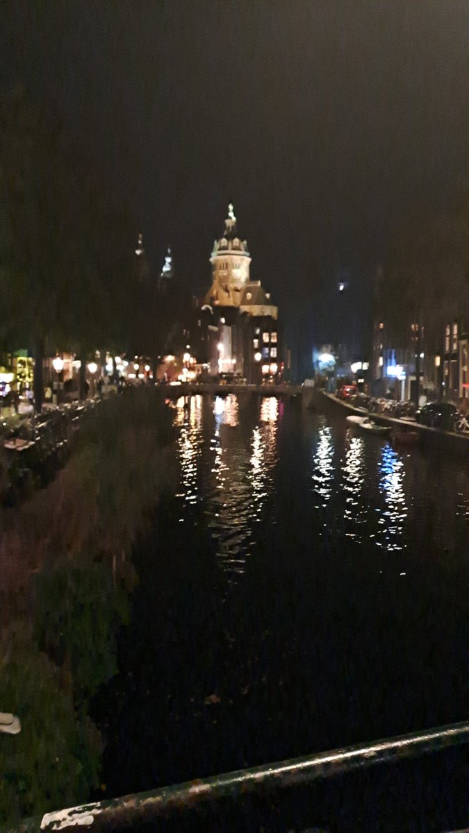 swizzlestick19's tweet photo. Night time in 'Dam
#Canalstroll #Bridges #Windows #Coffeehouse #TramsNbikes #EyeLevel https://t.co/0eHB7N4RDr