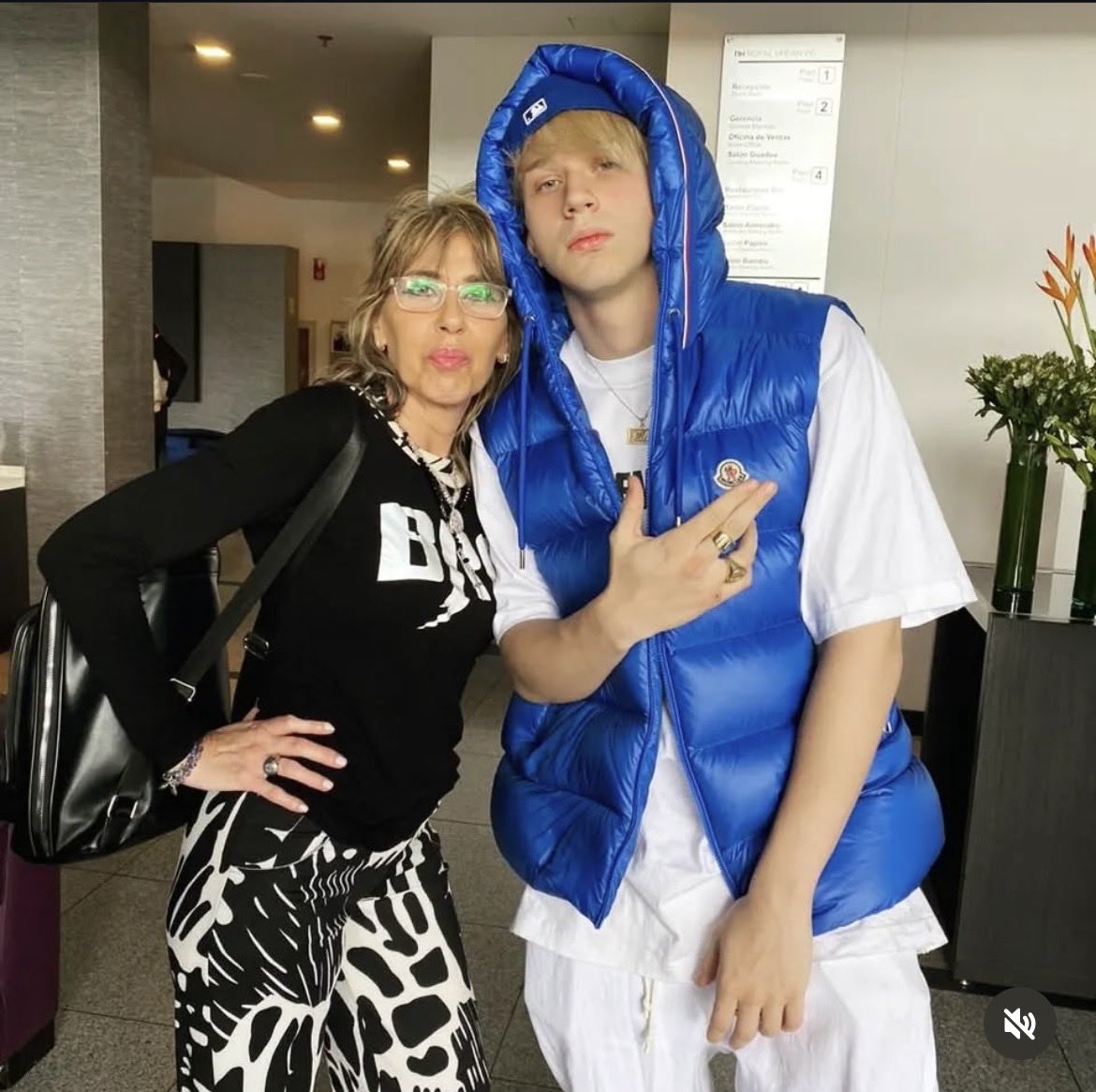 Coscu_Splinter's tweet image. Gracias Patrienger por BRUNO , por aquellos primeros streams en sus comienzos tan graciosos y por criar un hijo con tan buenos valores ⚡️⚡️ feliz día a todas las madres en 🇦🇷
@brunenger 

#brg #coscuarmy