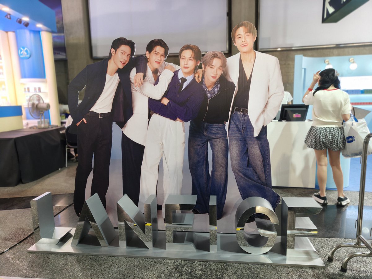yindeepyd's tweet image. 🐺🐺🐺🐺🐺
#LaneigeThailand 
#MewyCushion
#LANEIGExLYKN
#LYKN 
#nnutdan #hongshihoshi #TuiChayatorn  #Williamjkp #Lego_Rapeepong