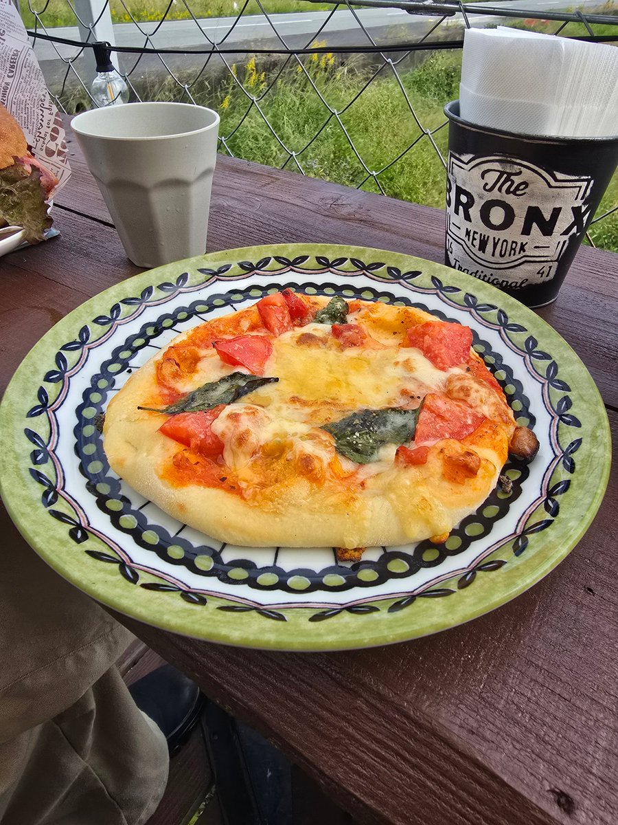 JACAL007's tweet image. 加古川の #Route65 へ初めて来ました
ハンバーガーもピザも美味しかったねー