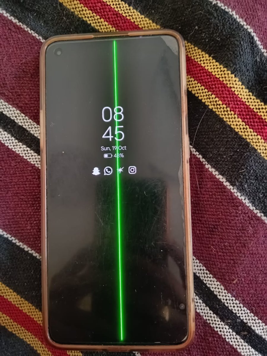 Con_Text_King's tweet image. Hey @OnePlus_IN @OnePlus_Support @oneplus 

My heart sank this morning... woke up to green lines on my OnePlus 9R screen 😔 Is there a fix?

#OnePlus9R #GreenLineIssue