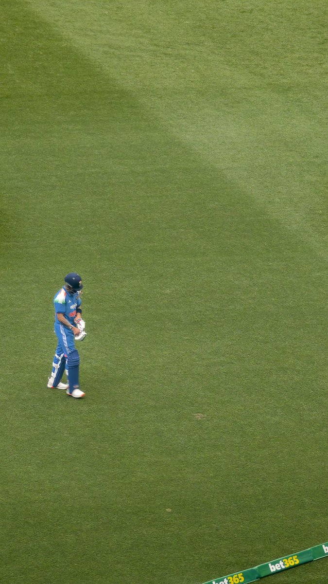 Virat Kohli registers his first duck on Australian soil in ODIs. 💔