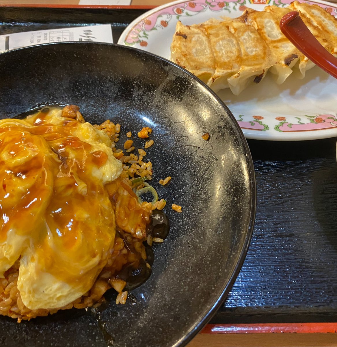 ランチタイムのランチ久々
相席苦手だけど、たまになら楽しい🥢