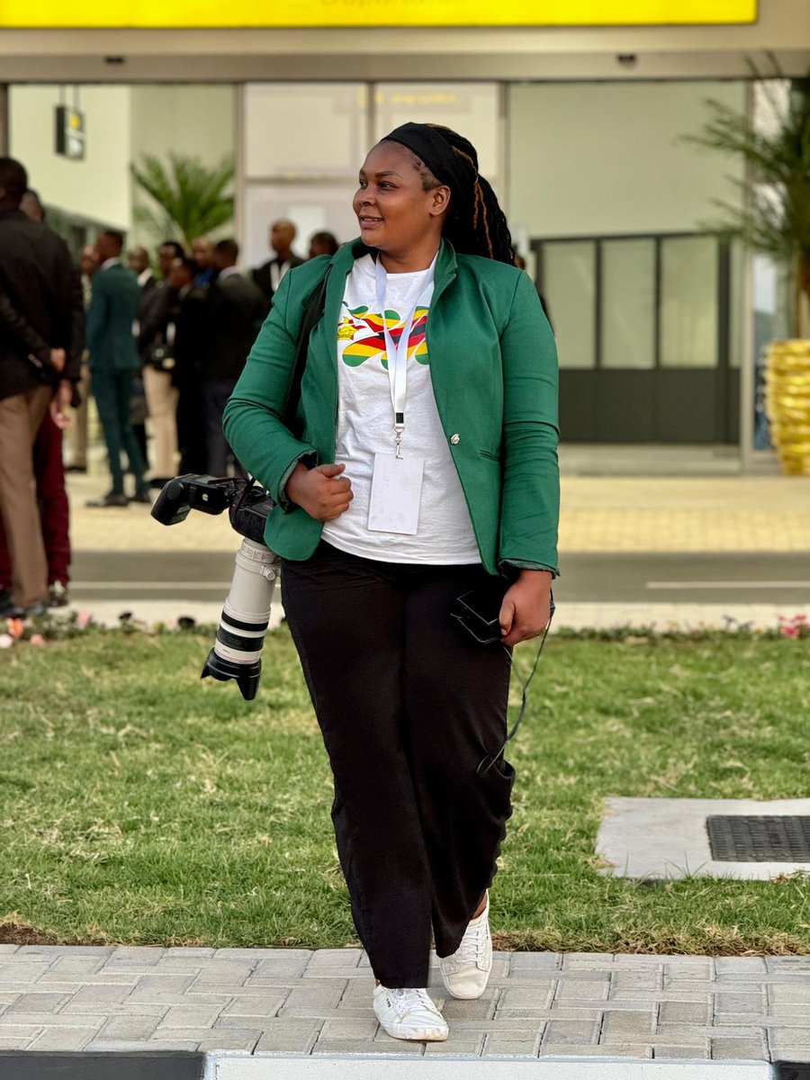 A very fine patriotic cadre was born today. 

Happy birthday, Cde <a href="/chrissy10charu/">Christine Charumbira</a> ( Christine Charumbira)
May the Almighty give you many more blessed years  upinde mu zana 🙏