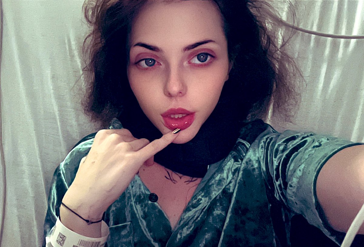 mandolin018's tweet image. Braced and ready for impact…. Bwhahah just kidding but it do be a lil vibe tho